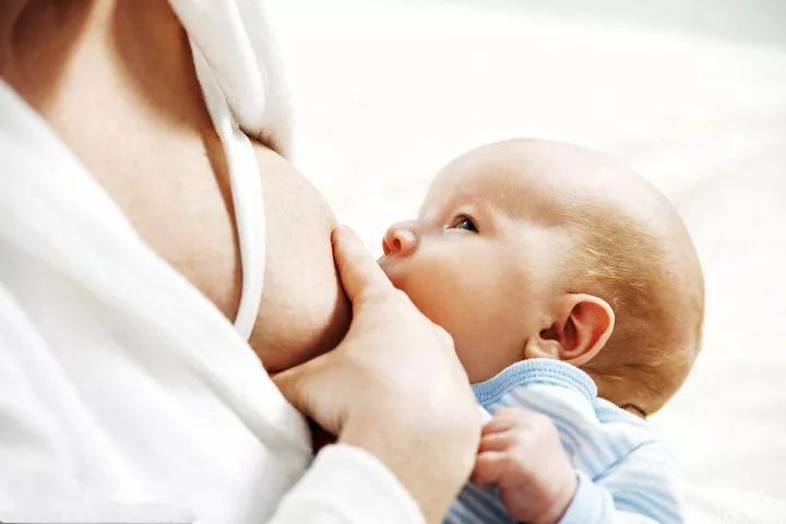 临沂催乳师培训：宝妈胀奶的根本原因及防治办法 